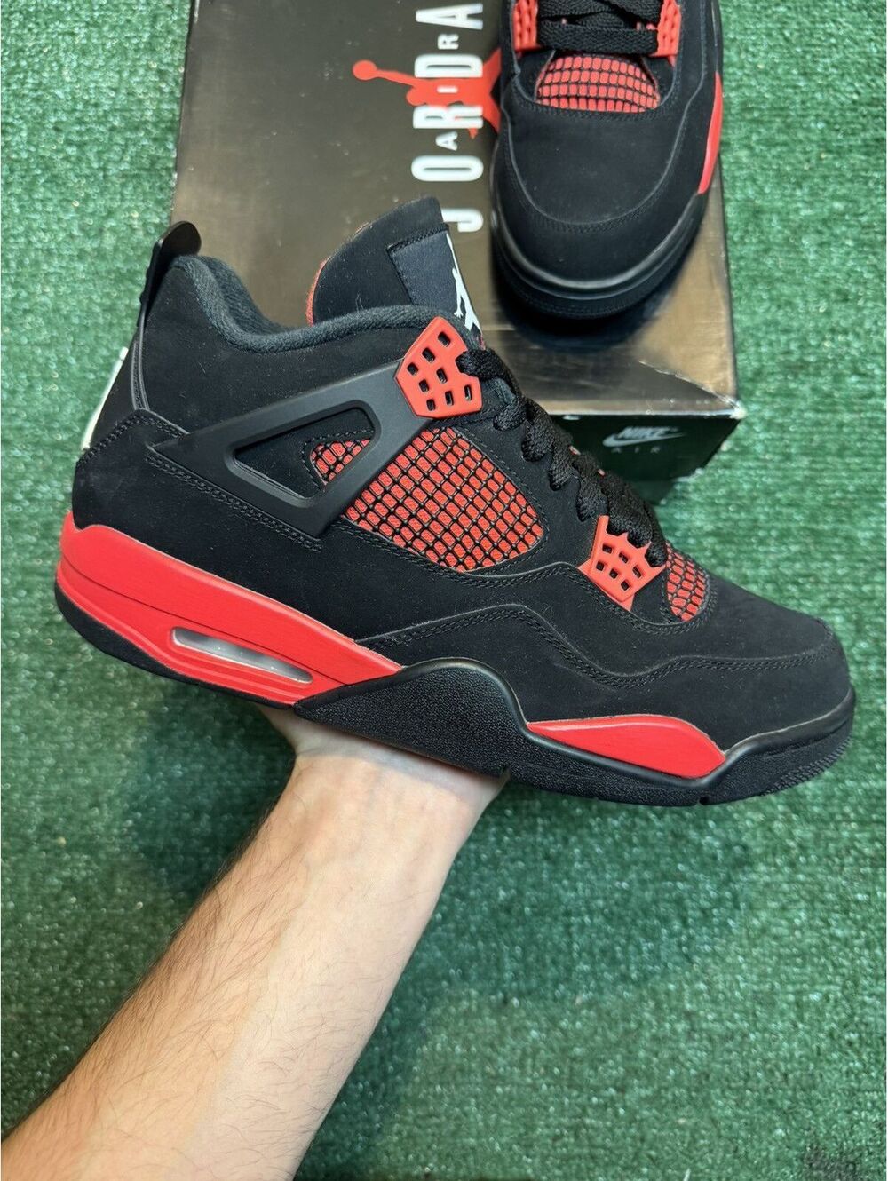 Jordan Retro 4 Red Thunder Size 10.5
